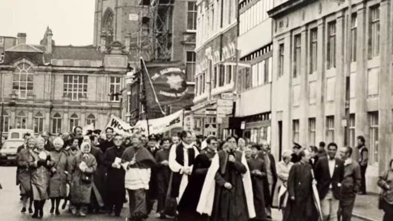 Liverpool’s Giant Roman Catholic Street Party