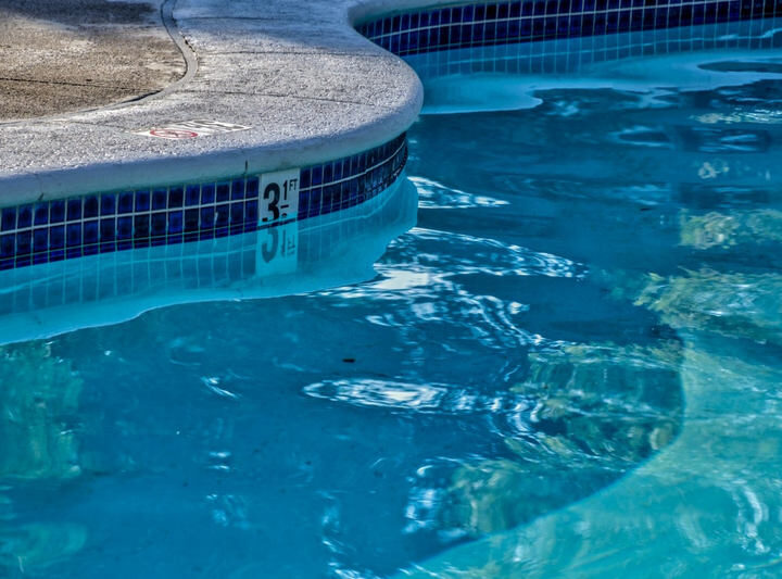 Merseyside Swimming Pools: Opening Times and Services